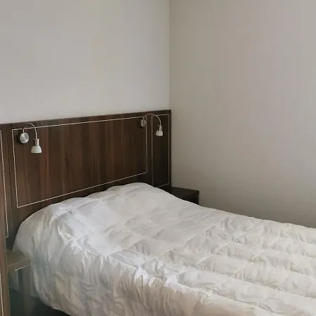 Duplex T3 A Avec Terrasse, Piscine, Sauna Et Parking - Capacite 6 Personnes - Fr-1-165b-53 Apartment *